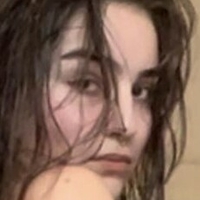 Adriana Hall Desnuda