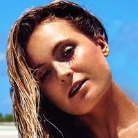 Alana Blanchard Desnuda