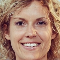 Annika Zimmermann Desnuda