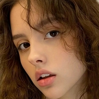 april.amelia Desnuda