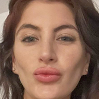 Ariana Basseri Desnuda
