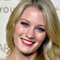 Ashley Hinshaw Desnuda