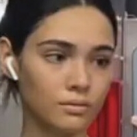 Aziaa Desnuda