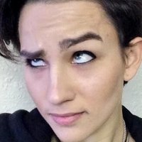 Bex Taylor-Klaus Desnuda