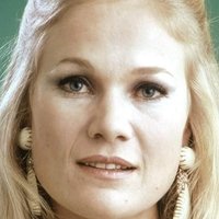 Bibi Besch Desnuda