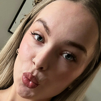 Blondebaddee Desnuda