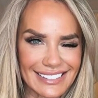 Brook Marcell Desnuda