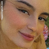 Cami Desnuda