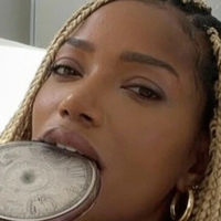 Carola Mater Desnuda