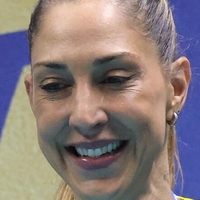 Caroline Gattaz Desnuda