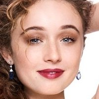 Carson Meyer Desnuda