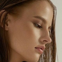 Celine Peschek Desnuda