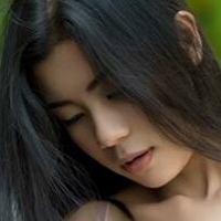 Christie Dewi Desnuda