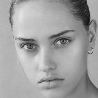 Claire Guena Desnuda