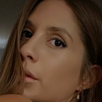 Courtney Desnuda