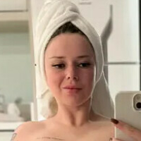 Cris Kuzma Desnuda
