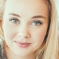 Dagny Backer Johnsen Desnuda