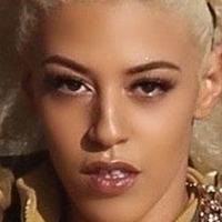 Debbi James Desnuda