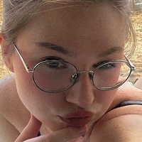 Deca_mo Desnuda