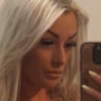 Devon Girls Desnuda