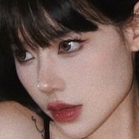 Dinonoz/Dinono2 Desnuda