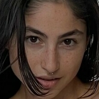 Dn Brosh Desnuda