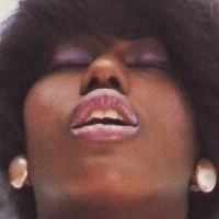 Ebony Ayes Desnuda