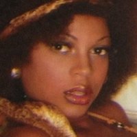 Elana Pettigrew Desnuda