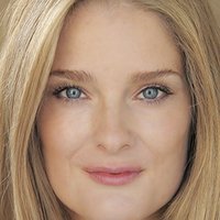 Elizabeth Sandy Desnuda