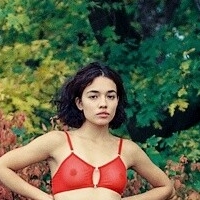 Ella Flare Desnuda