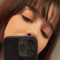 EmiliaNSFW Desnuda