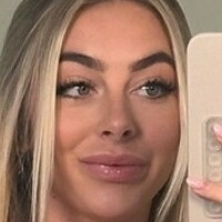 Emily Ray Desnuda