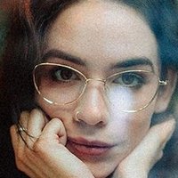 Frankie Miles Desnuda