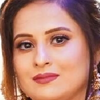 Ghazala Faisal Desnuda