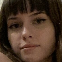 Girls With Bangs Desnuda