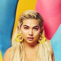 Hayley Kiyoko Desnuda