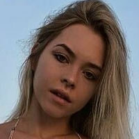 Irina Pimenova Desnuda