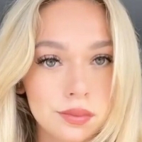 Isabella B Desnuda