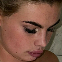 Issie Cole Desnuda