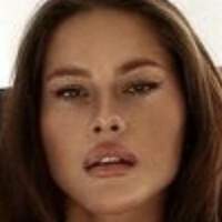 Julia Janiszewska Desnuda