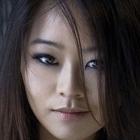 Julia Ling Desnuda