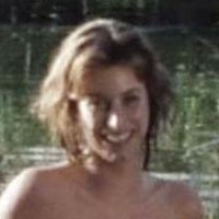 Julie du Page Desnuda