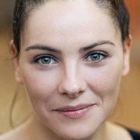 Julie Seebacher Desnuda