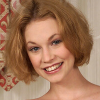 Justine Joli/Hope Desnuda
