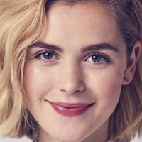 Kiernan Shipka Desnuda