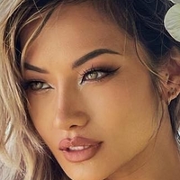 Kiki Wongo Desnuda