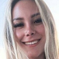 Ladamades Hallott Desnuda