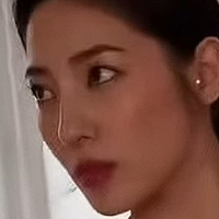 Leehee Express Desnuda