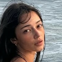 Liciane Desnuda