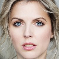 Lise Martin Desnuda